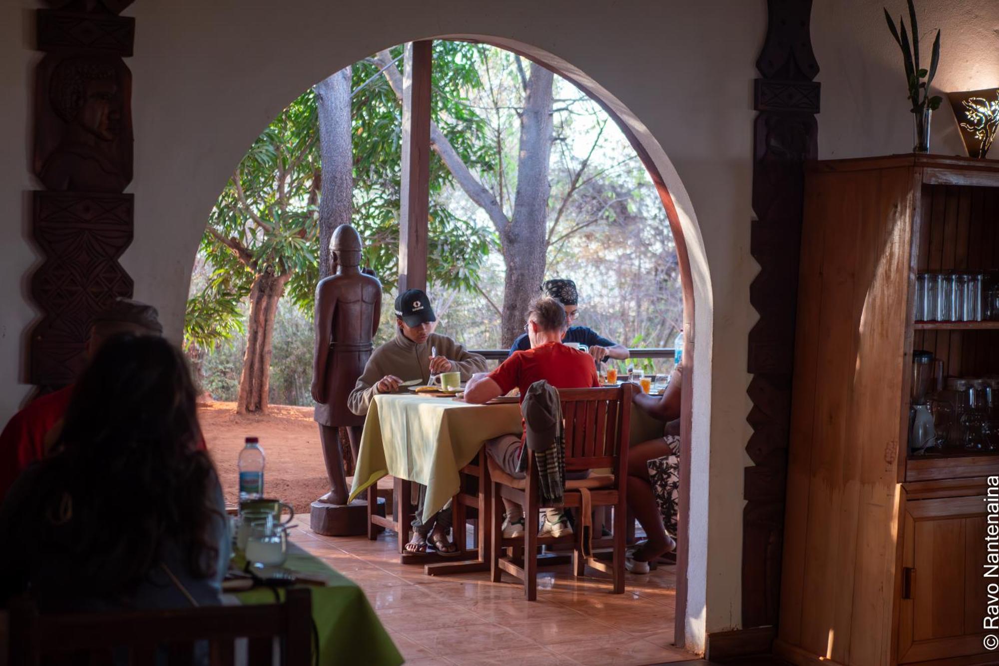 Olympe De Bemaraha Hotel Bekopaka Ngoại thất bức ảnh