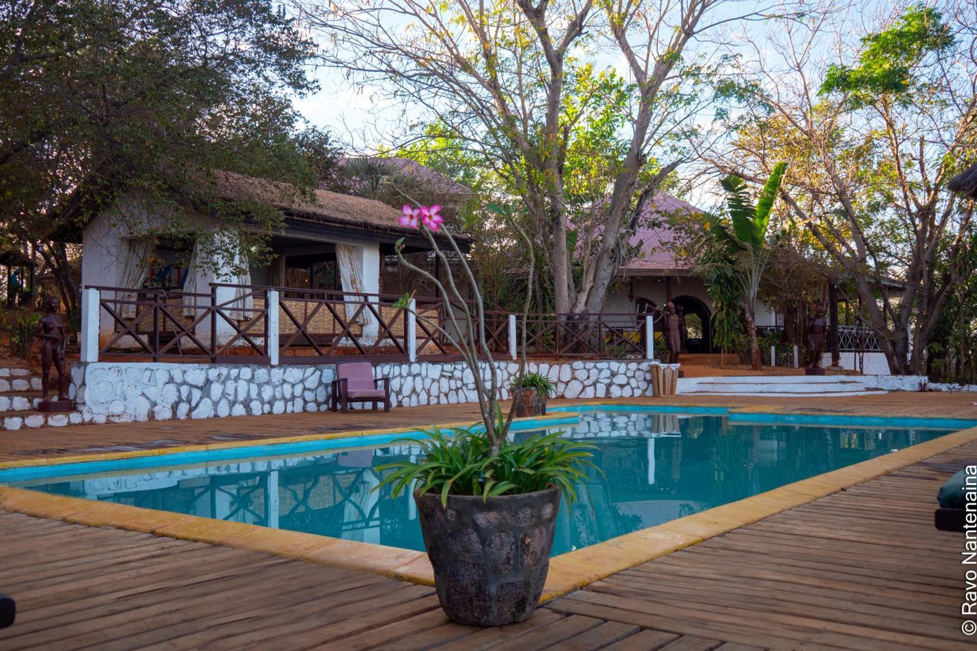 Olympe De Bemaraha Hotel Bekopaka Ngoại thất bức ảnh